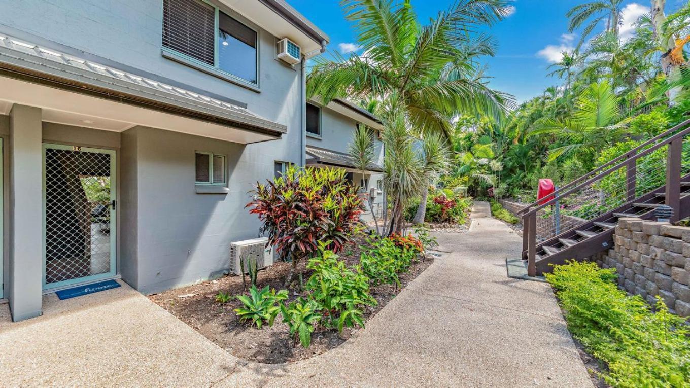 Sunset Waters Apartments Hamilton Island Bagian luar foto