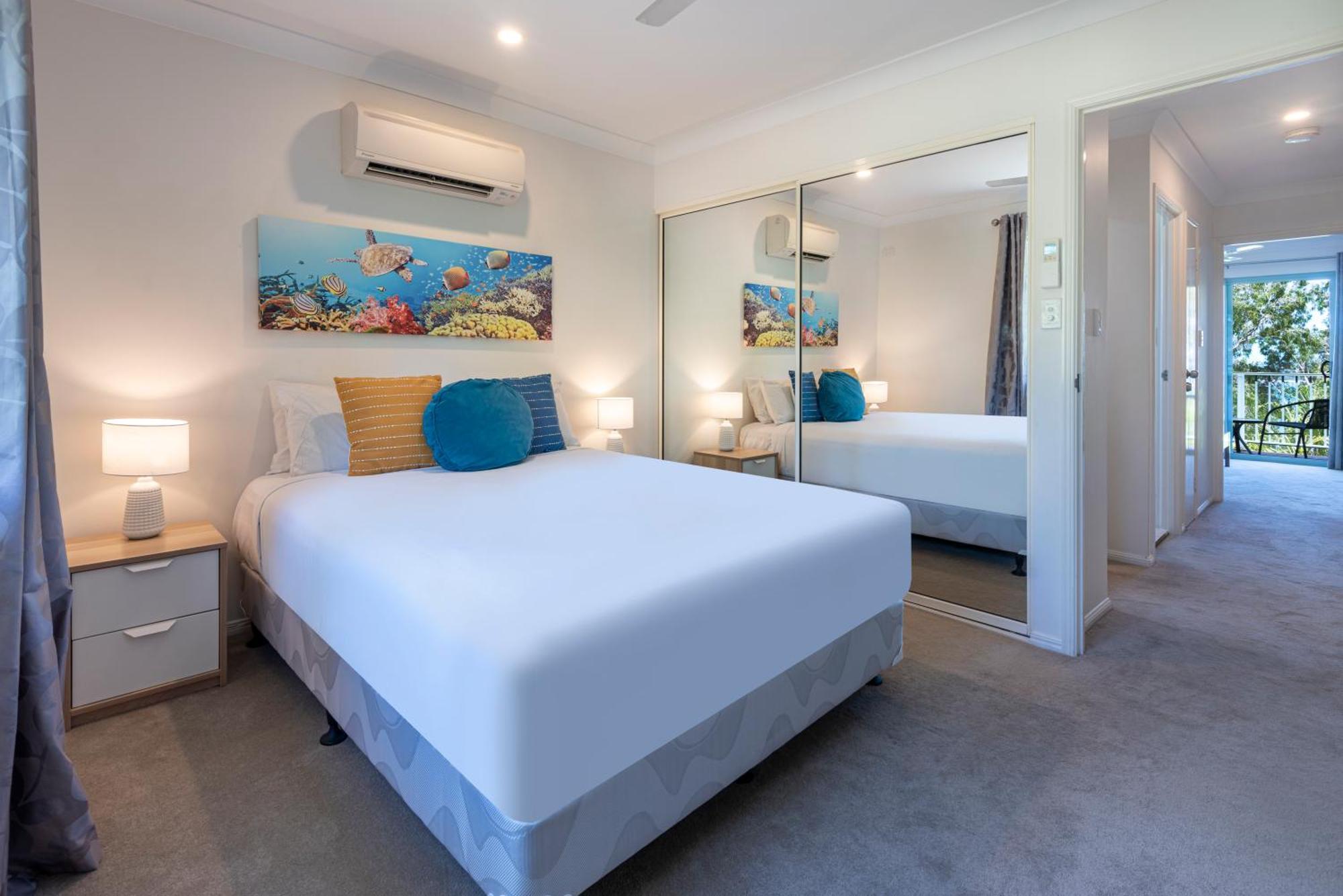 Sunset Waters Apartments Hamilton Island Bagian luar foto