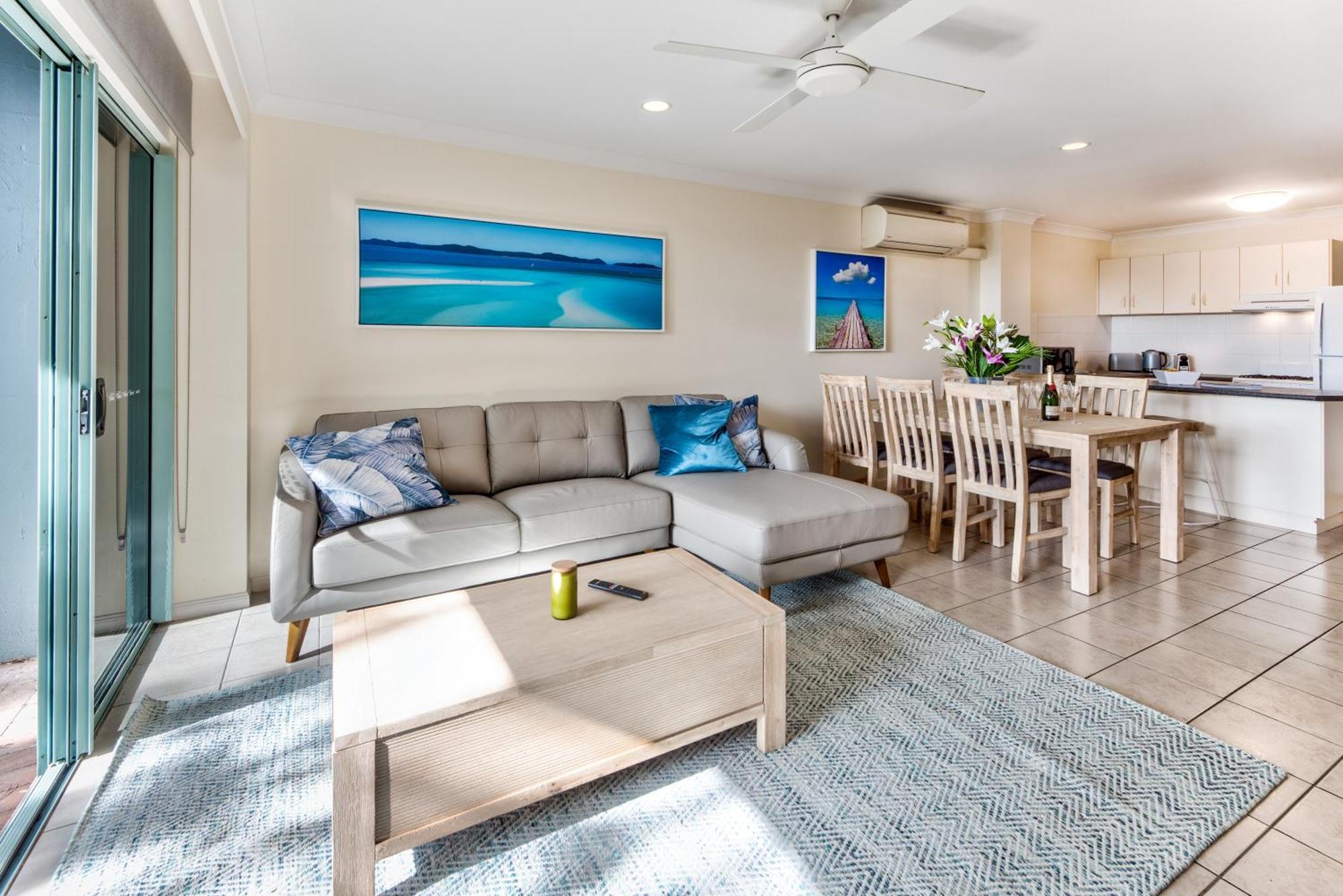 Sunset Waters Apartments Hamilton Island Bagian luar foto