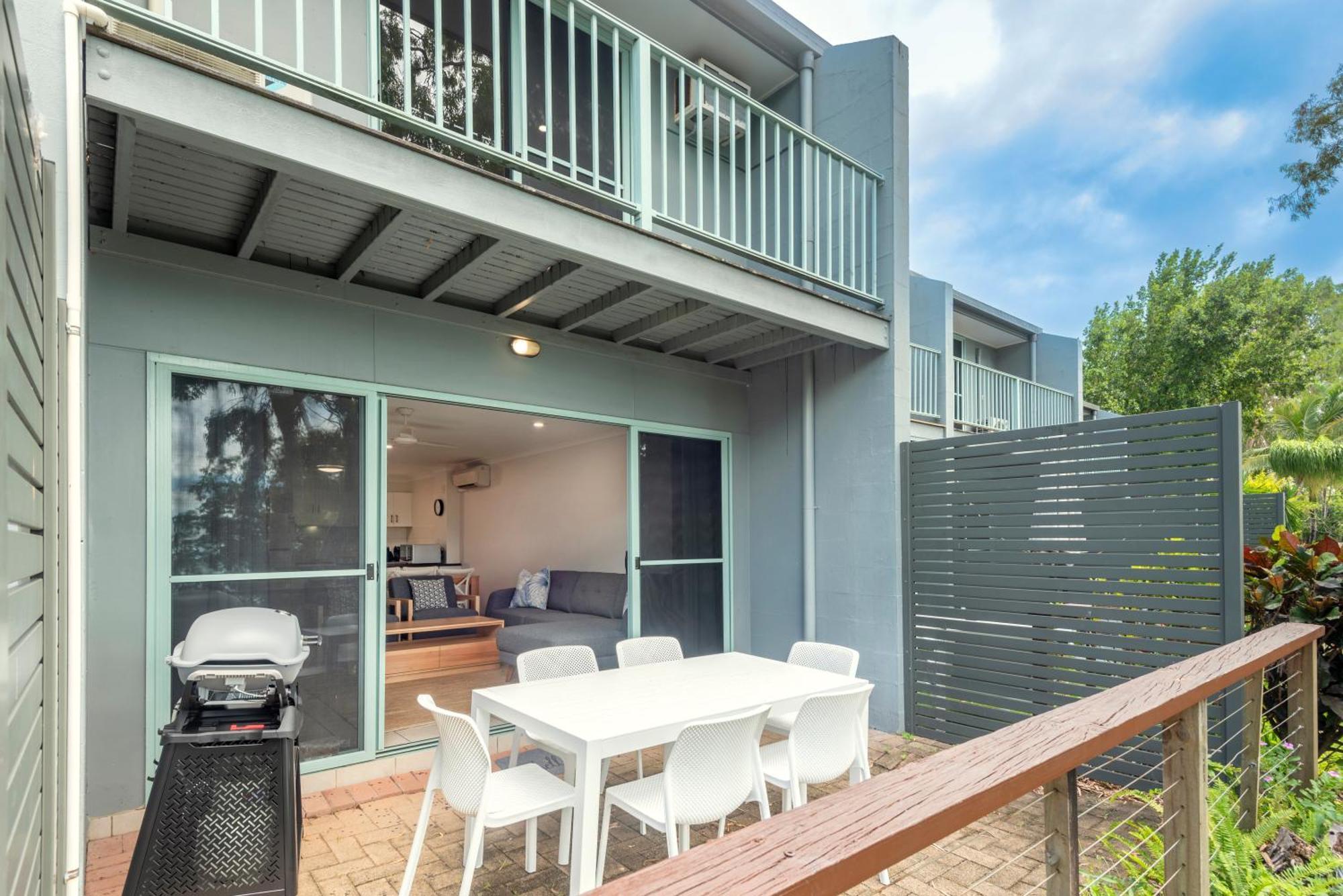 Sunset Waters Apartments Hamilton Island Bagian luar foto