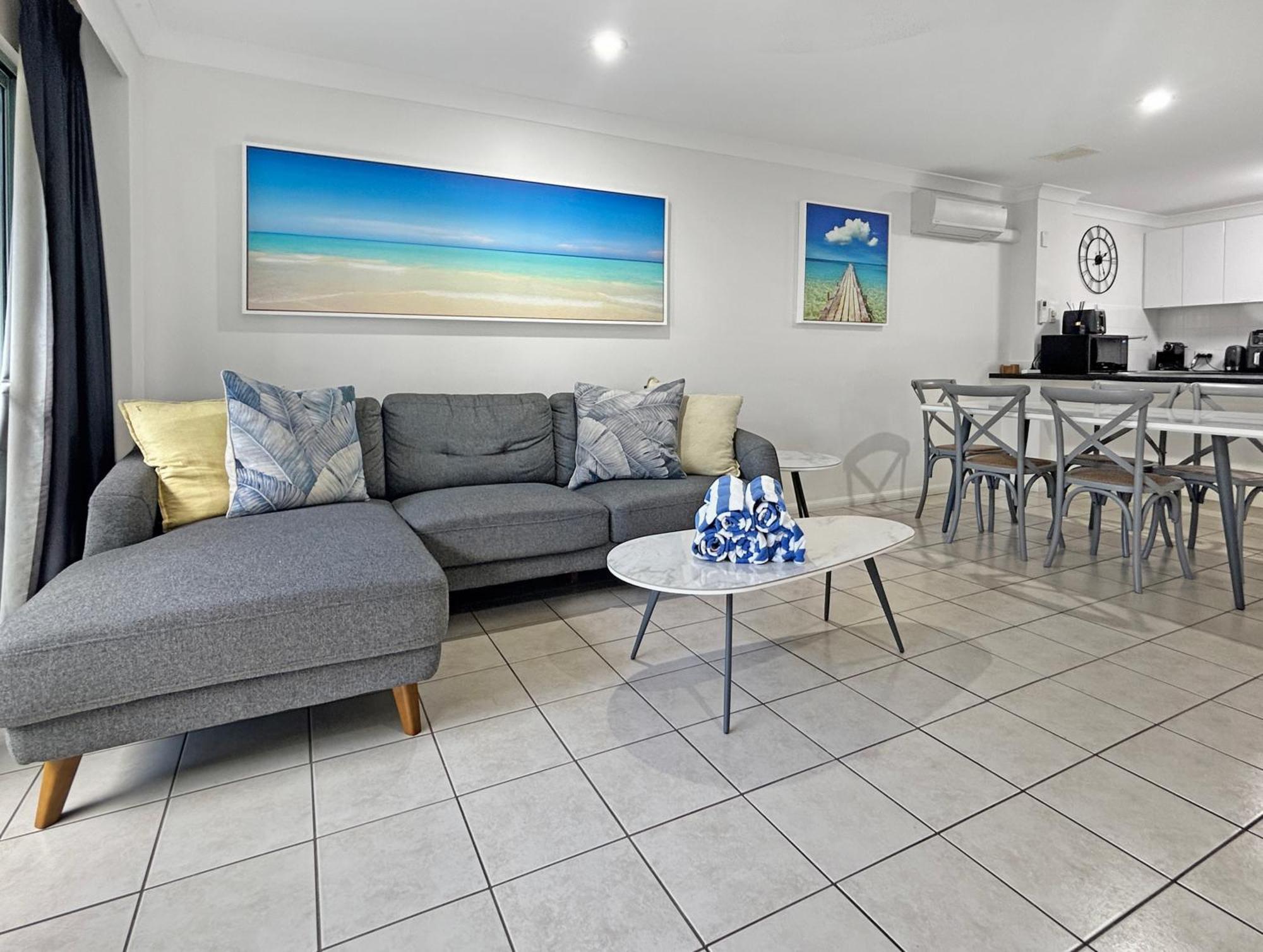 Sunset Waters Apartments Hamilton Island Bagian luar foto
