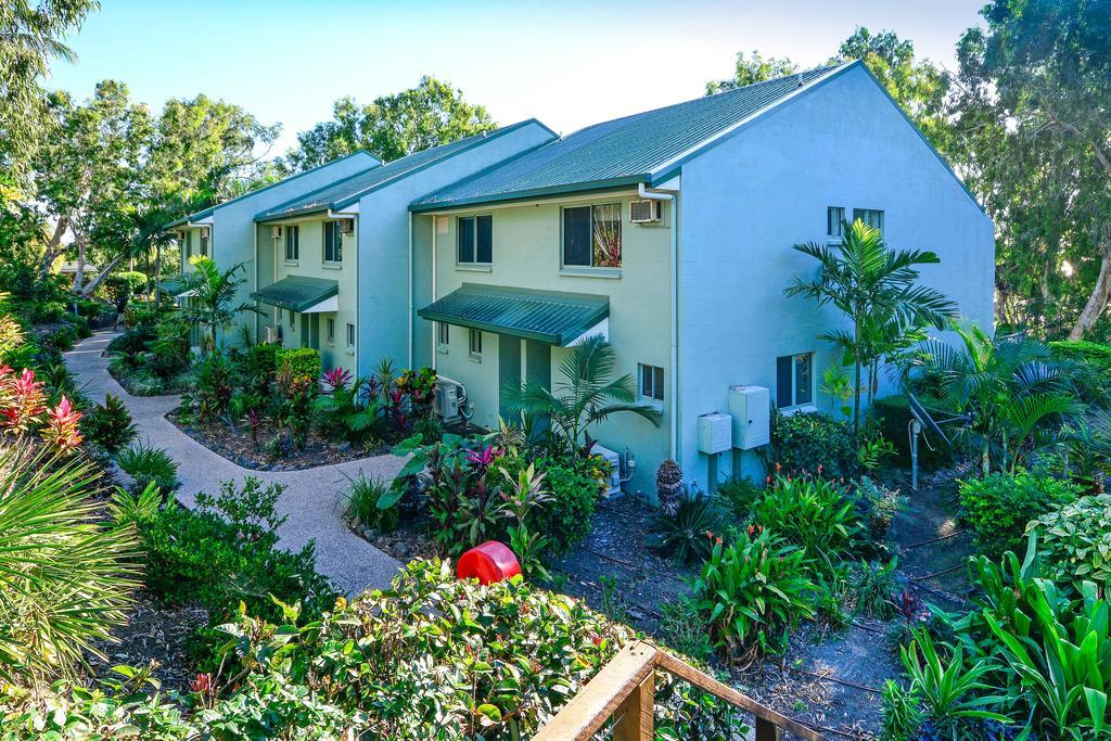 Sunset Waters Apartments Hamilton Island Bagian luar foto